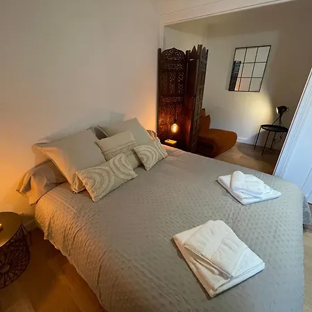 Aux Portes Du Mont Anis Le Puy-en-Velay Chambre photo