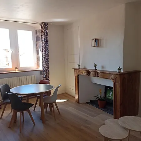 Aux Portes Du Mont Anis Le Puy-en-Velay Chambre photo