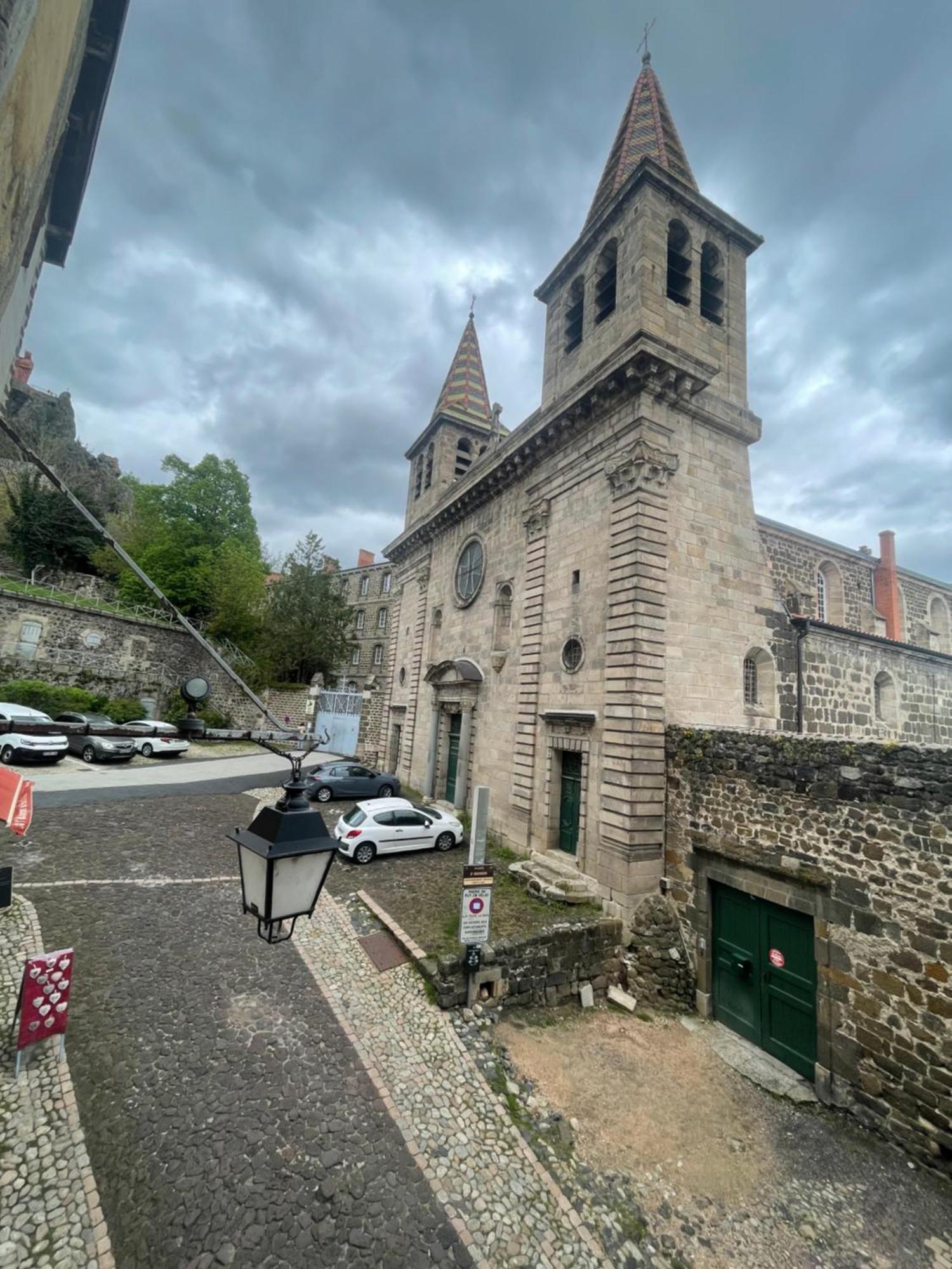 Aux Portes Du Mont Anis Appartement